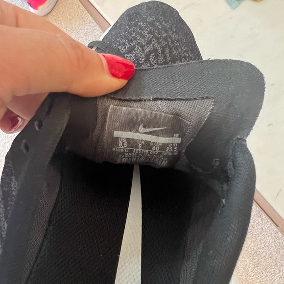 Nike Pegasus - Picture 10 of 13